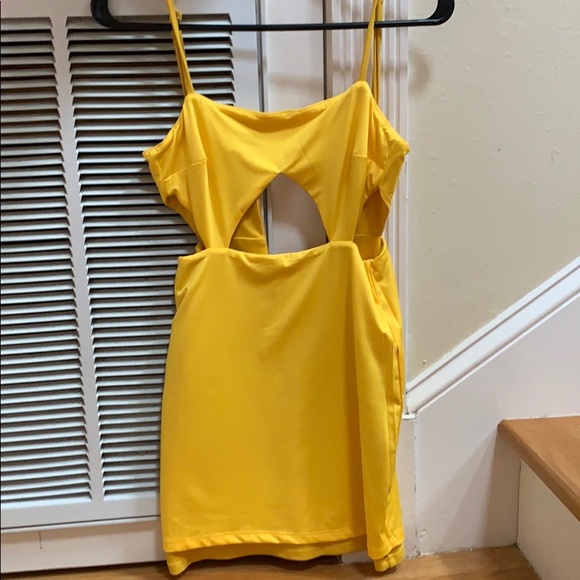 h:ours Maudee dress - lemon yellow from revolve - Picture 2 of 5